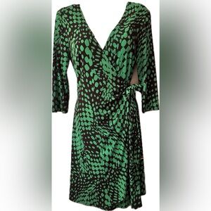 Emma & Michele Green & Black Polkadot Patterned wrap Dress ☘️ with long sleeves